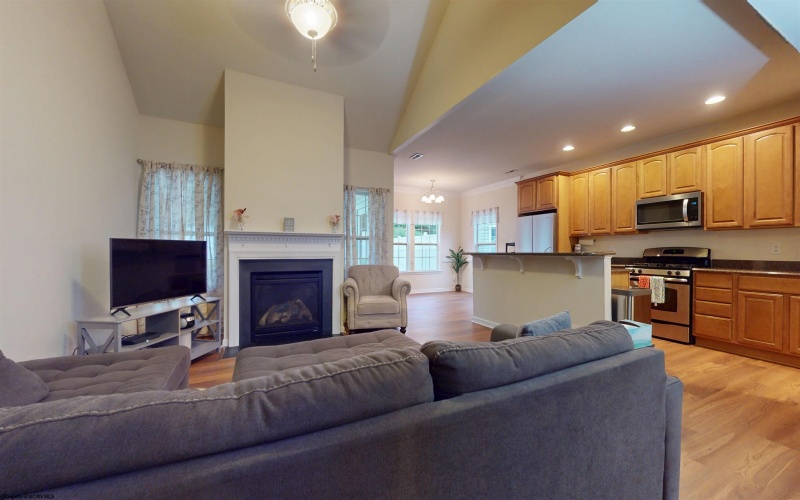 15 Ashbury Lane, Fairmont, West Virginia 26554, 4 Bedrooms Bedrooms, 8 Rooms Rooms,3 BathroomsBathrooms,Single Family Detached,For Sale,Ashbury,0,10166506
