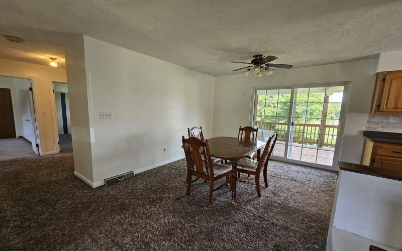 301 Holbert Avenue, Fairmont, West Virginia 26554, 3 Bedrooms Bedrooms, 6 Rooms Rooms,2 BathroomsBathrooms,Single Family Detached,For Sale,Holbert,0,10166507