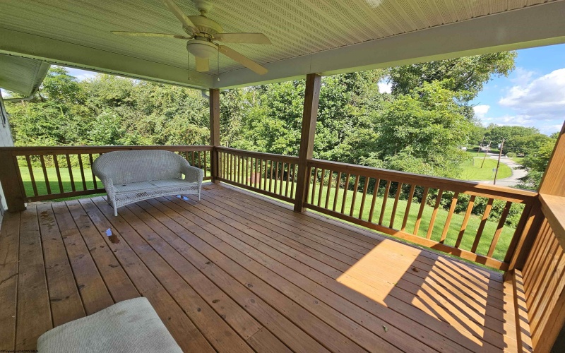 301 Holbert Avenue, Fairmont, West Virginia 26554, 3 Bedrooms Bedrooms, 6 Rooms Rooms,2 BathroomsBathrooms,Single Family Detached,For Sale,Holbert,0,10166507