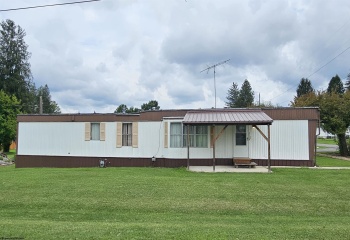 300 Johnson Bradshaw Street, Belington, West Virginia 26250, 2 Bedrooms Bedrooms, 5 Rooms Rooms,1 BathroomBathrooms,Single Family Detached,For Sale,Johnson Bradshaw,0,10166517