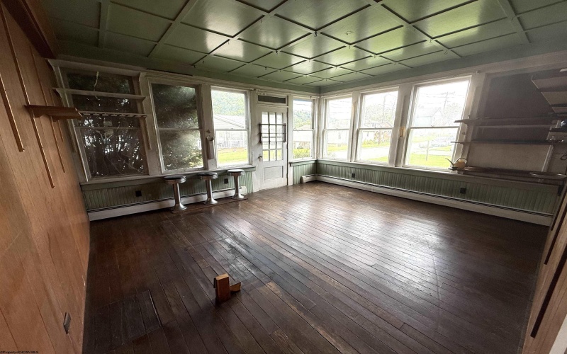 301 Seneca Street, Westover, West Virginia 26501, 3 Bedrooms Bedrooms, 7 Rooms Rooms,1 BathroomBathrooms,Single Family Detached,For Sale,Seneca,0,10166511 301 Seneca Street, Westover, West Virginia 26501, 3 Bedrooms Bedrooms, 7 Rooms Rooms,1 BathroomBathrooms,Single Family Detached,For Sale,Seneca,0,10166511