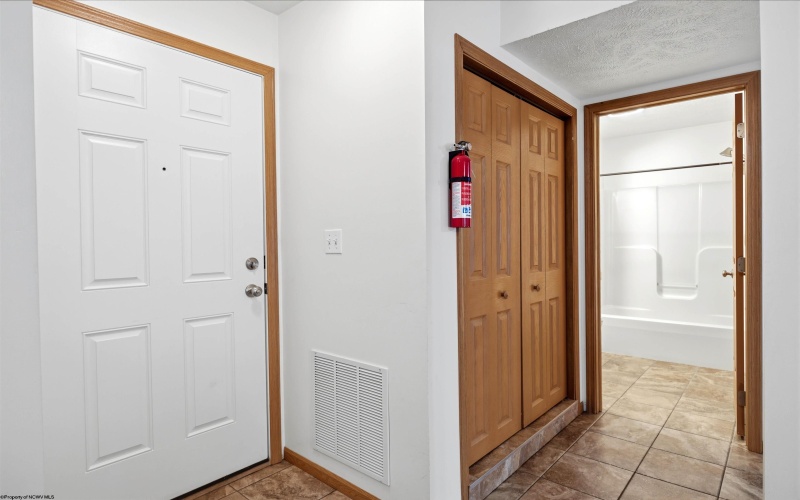 323 Creekside Drive, Morgantown, West Virginia 26508, 1 Bedroom Bedrooms, 4 Rooms Rooms,1 BathroomBathrooms,Single Family Attached,For Sale,Creekside,0,10166521 323 Creekside Drive, Morgantown, West Virginia 26508, 1 Bedroom Bedrooms, 4 Rooms Rooms,1 BathroomBathrooms,Single Family Attached,For Sale,Creekside,0,10166521