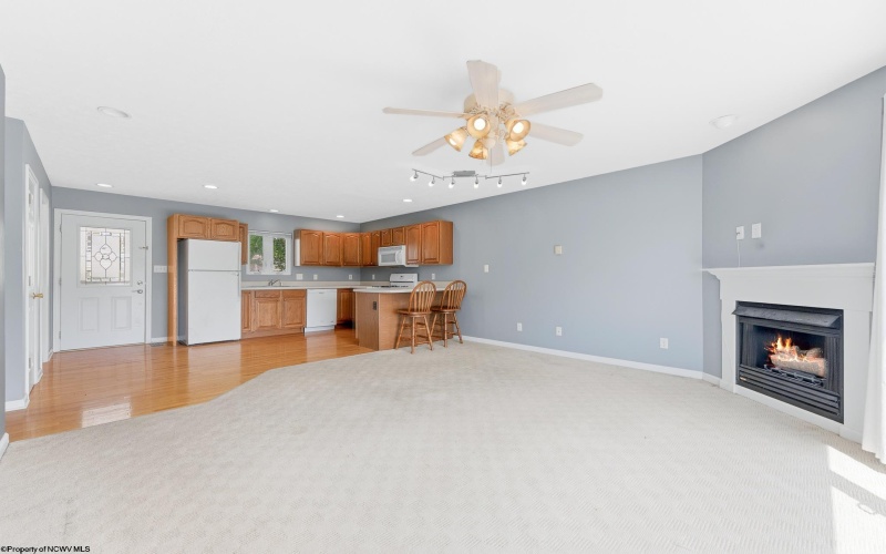 902 Pierpont Heights Drive, Morgantown, West Virginia 26508, 2 Bedrooms Bedrooms, 6 Rooms Rooms,2 BathroomsBathrooms,Single Family Attached,For Sale,Pierpont Heights,0,10166530