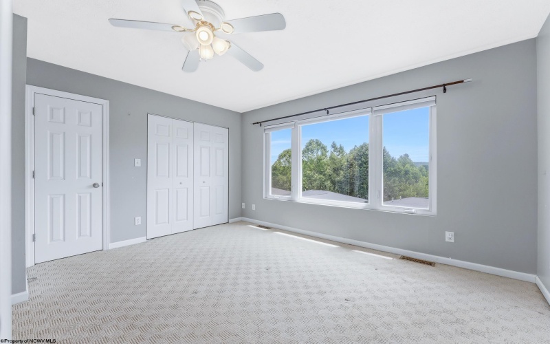 902 Pierpont Heights Drive, Morgantown, West Virginia 26508, 2 Bedrooms Bedrooms, 6 Rooms Rooms,2 BathroomsBathrooms,Single Family Attached,For Sale,Pierpont Heights,0,10166530