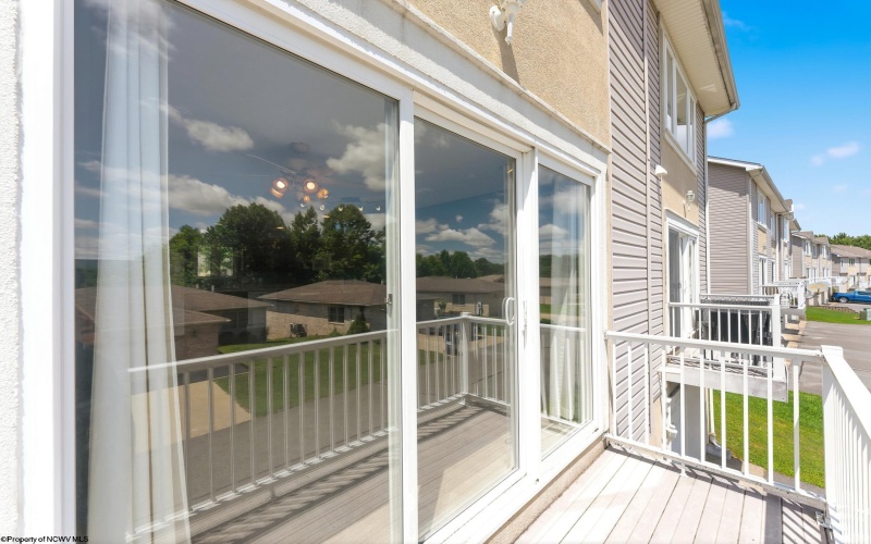 902 Pierpont Heights Drive, Morgantown, West Virginia 26508, 2 Bedrooms Bedrooms, 6 Rooms Rooms,2 BathroomsBathrooms,Single Family Attached,For Sale,Pierpont Heights,0,10166530
