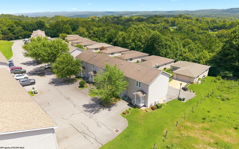 902 Pierpont Heights Drive, Morgantown, West Virginia 26508, 2 Bedrooms Bedrooms, 6 Rooms Rooms,2 BathroomsBathrooms,Single Family Attached,For Sale,Pierpont Heights,0,10166530