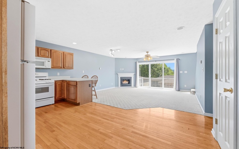 902 Pierpont Heights Drive, Morgantown, West Virginia 26508, 2 Bedrooms Bedrooms, 6 Rooms Rooms,2 BathroomsBathrooms,Single Family Attached,For Sale,Pierpont Heights,0,10166530