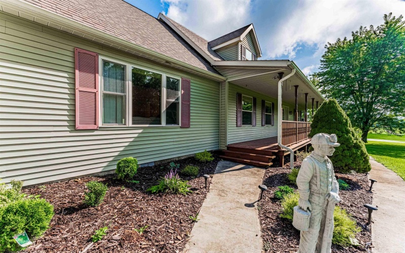 2277 Herring Road, Kingwood, West Virginia 26537, 3 Bedrooms Bedrooms, 10 Rooms Rooms,2 BathroomsBathrooms,Single Family Detached,For Sale,Herring,0,10166543