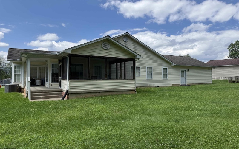 205 Edgewood Estates Road, Beverly, West Virginia 26253, 3 Bedrooms Bedrooms, 6 Rooms Rooms,2 BathroomsBathrooms,Single Family Detached,For Sale,Edgewood Estates,0,10166542