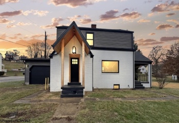 58 Evergreen Terrace, Uniontown, Pennsylvania 15401, 2 Bedrooms Bedrooms, 7 Rooms Rooms,2 BathroomsBathrooms,Single Family Detached,For Sale,Evergreen,0,10163198