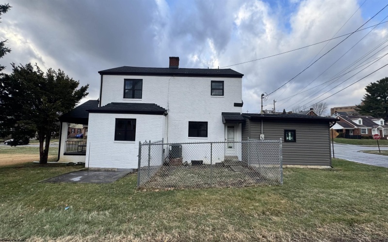 58 Evergreen Terrace, Uniontown, Pennsylvania 15401, 2 Bedrooms Bedrooms, 7 Rooms Rooms,2 BathroomsBathrooms,Single Family Detached,For Sale,Evergreen,0,10163198