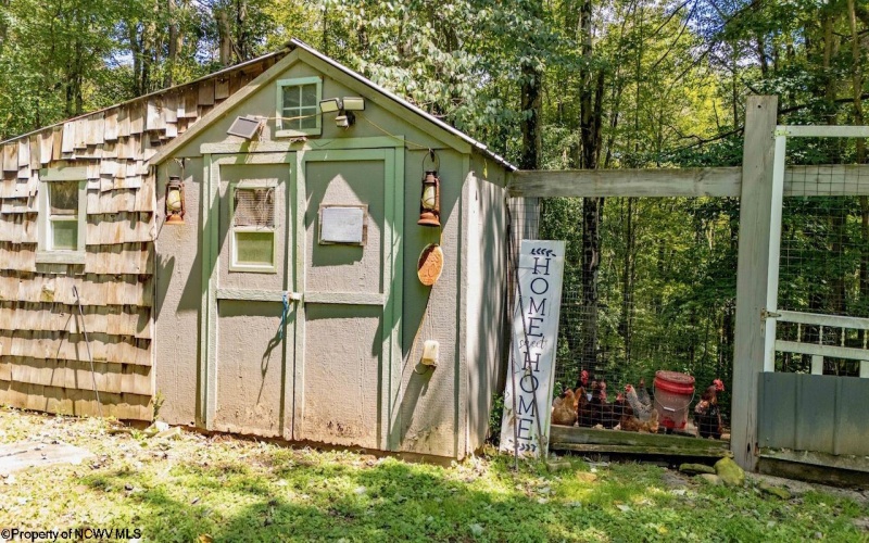 744 Collins Road, Bruceton Mills, West Virginia 26525, 5 Bedrooms Bedrooms, 11 Rooms Rooms,3 BathroomsBathrooms,Single Family Detached,For Sale,Collins,0,10166535