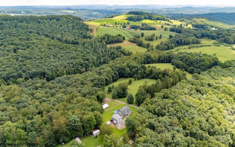 744 Collins Road, Bruceton Mills, West Virginia 26525, 5 Bedrooms Bedrooms, 11 Rooms Rooms,3 BathroomsBathrooms,Single Family Detached,For Sale,Collins,0,10166535