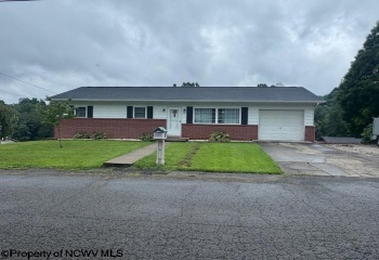 210 View Street, Kingwood, West Virginia 26537-0000, 3 Bedrooms Bedrooms, 6 Rooms Rooms,1 BathroomBathrooms,Single Family Detached,For Sale,View,0,10166540