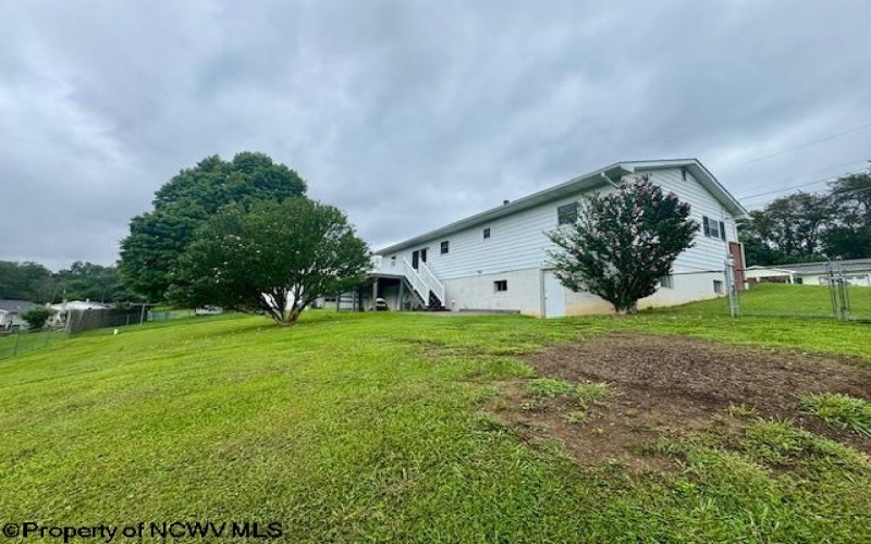 210 View Street, Kingwood, West Virginia 26537-0000, 3 Bedrooms Bedrooms, 6 Rooms Rooms,1 BathroomBathrooms,Single Family Detached,For Sale,View,0,10166540