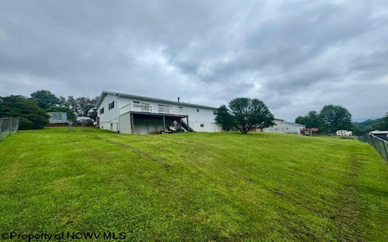 210 View Street, Kingwood, West Virginia 26537-0000, 3 Bedrooms Bedrooms, 6 Rooms Rooms,1 BathroomBathrooms,Single Family Detached,For Sale,View,0,10166540