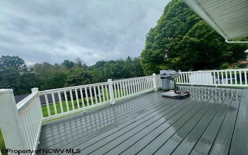 210 View Street, Kingwood, West Virginia 26537-0000, 3 Bedrooms Bedrooms, 6 Rooms Rooms,1 BathroomBathrooms,Single Family Detached,For Sale,View,0,10166540