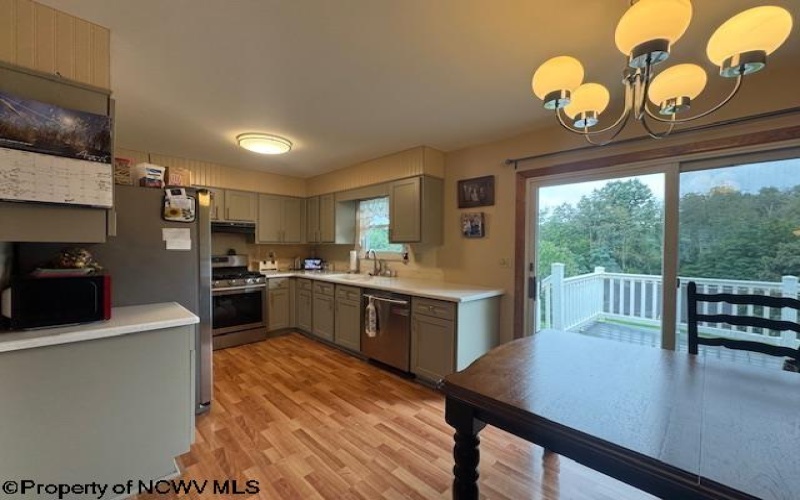 210 View Street, Kingwood, West Virginia 26537-0000, 3 Bedrooms Bedrooms, 6 Rooms Rooms,1 BathroomBathrooms,Single Family Detached,For Sale,View,0,10166540