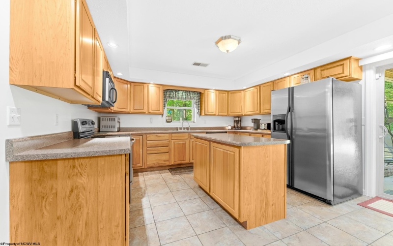 157 Reservoir Hill Road, Uniontown, Pennsylvania 15401, 3 Bedrooms Bedrooms, 5 Rooms Rooms,2 BathroomsBathrooms,Single Family Detached,For Sale,Reservoir Hill,0,10166546