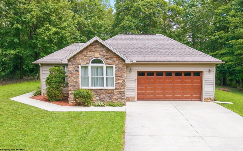 157 Reservoir Hill Road, Uniontown, Pennsylvania 15401, 3 Bedrooms Bedrooms, 5 Rooms Rooms,2 BathroomsBathrooms,Single Family Detached,For Sale,Reservoir Hill,0,10166546
