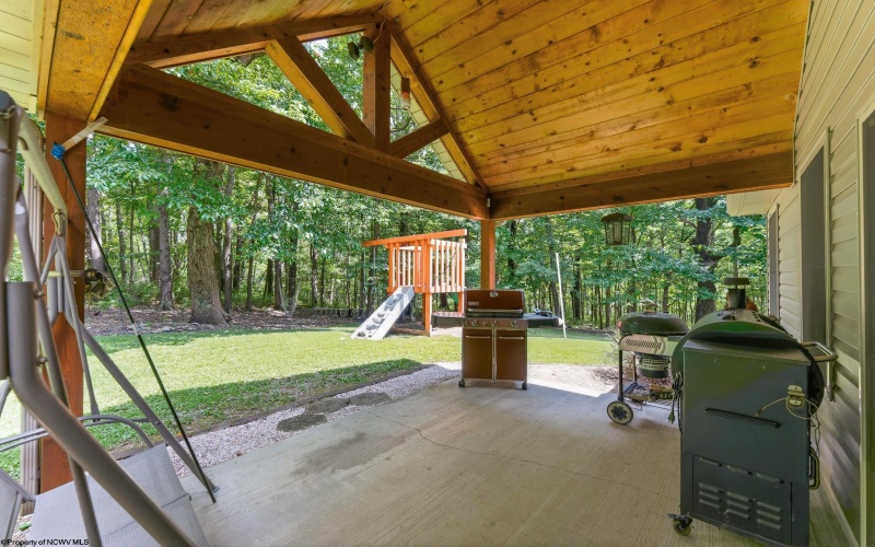 157 Reservoir Hill Road, Uniontown, Pennsylvania 15401, 3 Bedrooms Bedrooms, 5 Rooms Rooms,2 BathroomsBathrooms,Single Family Detached,For Sale,Reservoir Hill,0,10166546