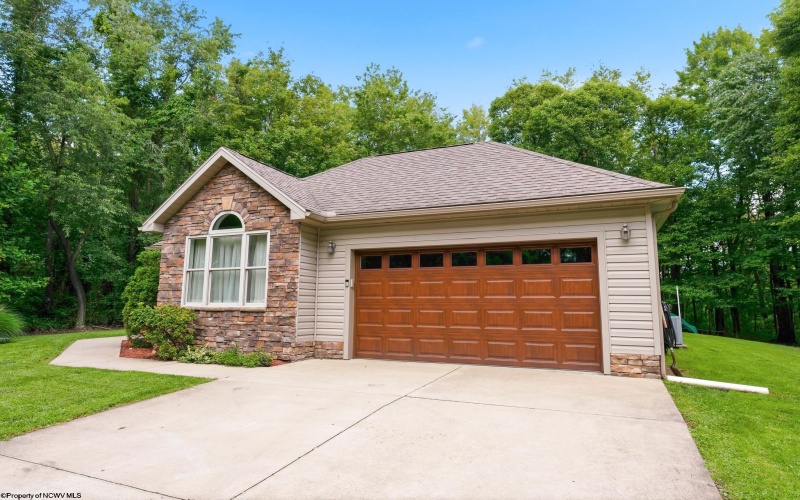157 Reservoir Hill Road, Uniontown, Pennsylvania 15401, 3 Bedrooms Bedrooms, 5 Rooms Rooms,2 BathroomsBathrooms,Single Family Detached,For Sale,Reservoir Hill,0,10166546