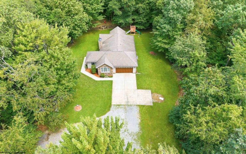 157 Reservoir Hill Road, Uniontown, Pennsylvania 15401, 3 Bedrooms Bedrooms, 5 Rooms Rooms,2 BathroomsBathrooms,Single Family Detached,For Sale,Reservoir Hill,0,10166546