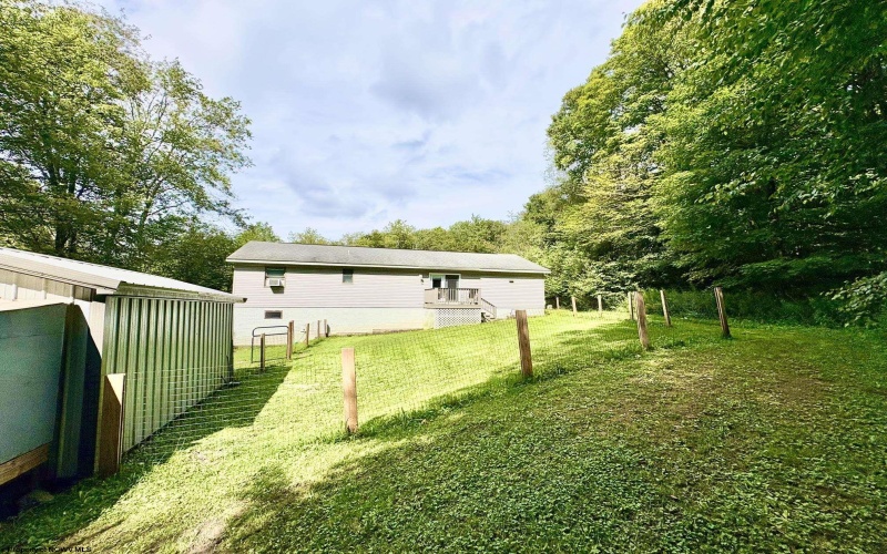 112 Hillside Drive, Thomas, West Virginia 26292-0000, 4 Bedrooms Bedrooms, 8 Rooms Rooms,2 BathroomsBathrooms,Single Family Detached,For Sale,Hillside,0,10166571