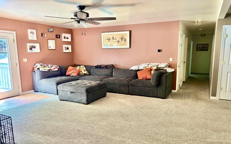112 Hillside Drive, Thomas, West Virginia 26292-0000, 4 Bedrooms Bedrooms, 8 Rooms Rooms,2 BathroomsBathrooms,Single Family Detached,For Sale,Hillside,0,10166571