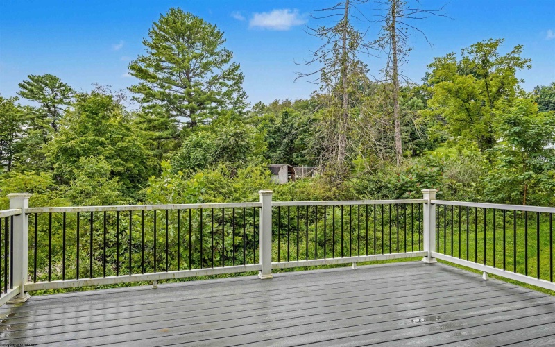 111 Inlet Street, Morgantown, West Virginia 26508, 3 Bedrooms Bedrooms, 6 Rooms Rooms,2 BathroomsBathrooms,Single Family Attached,For Sale,Inlet,0,10166565