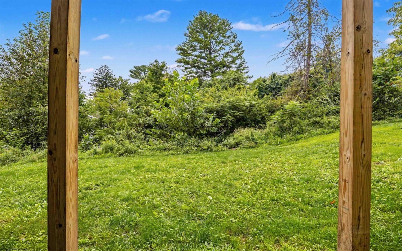 111 Inlet Street, Morgantown, West Virginia 26508, 3 Bedrooms Bedrooms, 6 Rooms Rooms,2 BathroomsBathrooms,Single Family Attached,For Sale,Inlet,0,10166565