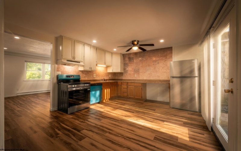 27 Marcus Drive, Morgantown, West Virginia 26501, 3 Bedrooms Bedrooms, 5 Rooms Rooms,1 BathroomBathrooms,Single Family Attached,For Sale,Marcus,0,10166566