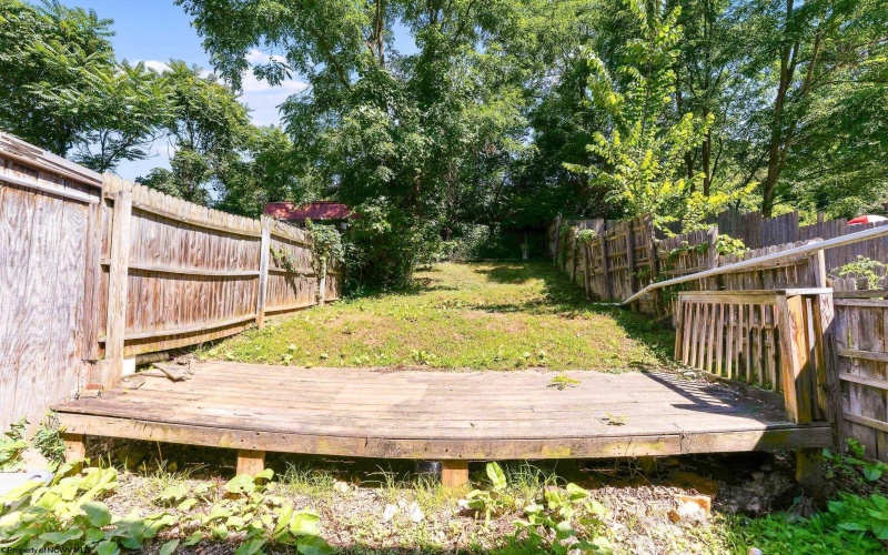 27 Marcus Drive, Morgantown, West Virginia 26501, 3 Bedrooms Bedrooms, 5 Rooms Rooms,1 BathroomBathrooms,Single Family Attached,For Sale,Marcus,0,10166566
