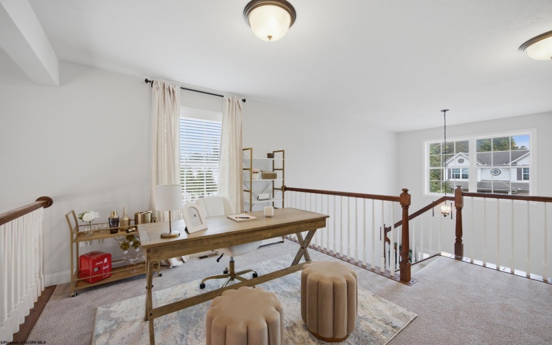 211 Berkshire Circle, Bridgeport, West Virginia 26330, 4 Bedrooms Bedrooms, 14 Rooms Rooms,2 BathroomsBathrooms,Single Family Attached,For Sale,Berkshire,0,10166568