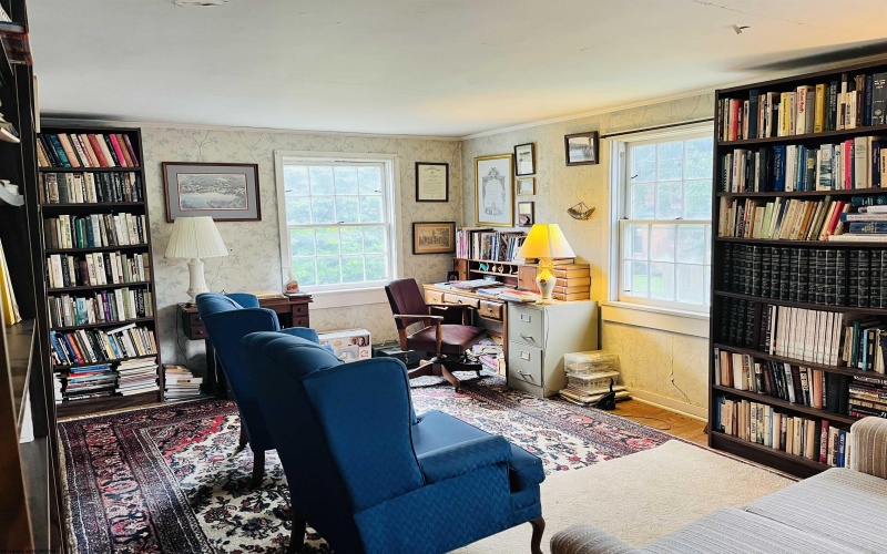 1 E 4th Street, Weston, West Virginia 26452, 4 Bedrooms Bedrooms, 12 Rooms Rooms,2 BathroomsBathrooms,Single Family Detached,For Sale,E 4th,0,10166554