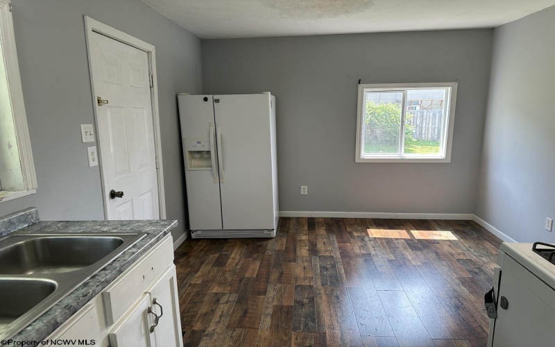 1043 Curtis Avenue, Morgantown, West Virginia 26501, 2 Bedrooms Bedrooms, 5 Rooms Rooms,1 BathroomBathrooms,Single Family Detached,For Sale,Curtis,0,10166550
