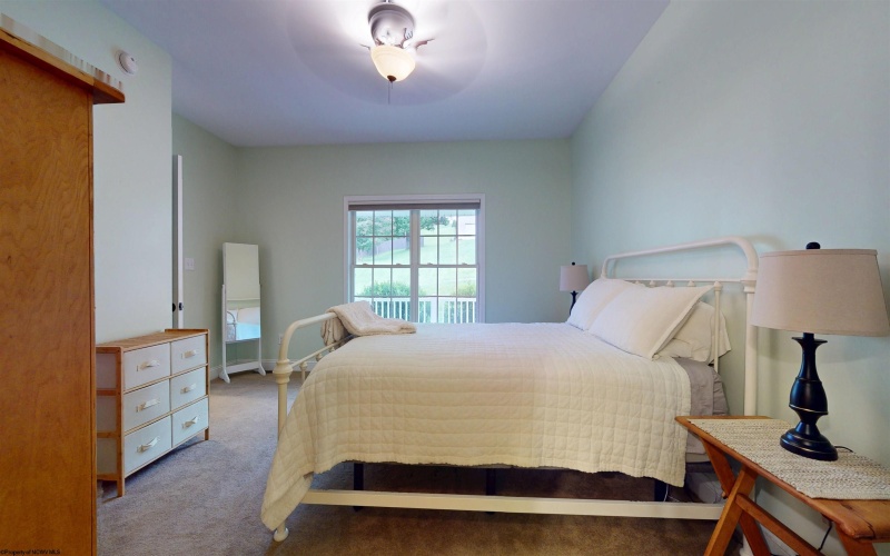 1601 Acorn Drive, Fairmont, West Virginia 26554, 4 Bedrooms Bedrooms, 9 Rooms Rooms,3 BathroomsBathrooms,Single Family Detached,For Sale,Acorn,0,10166556