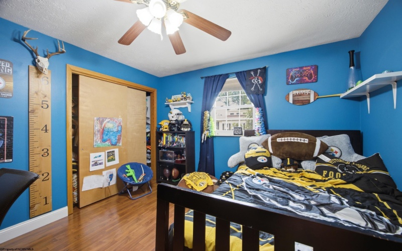 7 Coolview Lane, Bridgeport, West Virginia 26330, 3 Bedrooms Bedrooms, 8 Rooms Rooms,3 BathroomsBathrooms,Single Family Detached,For Sale,Coolview,0,10166552