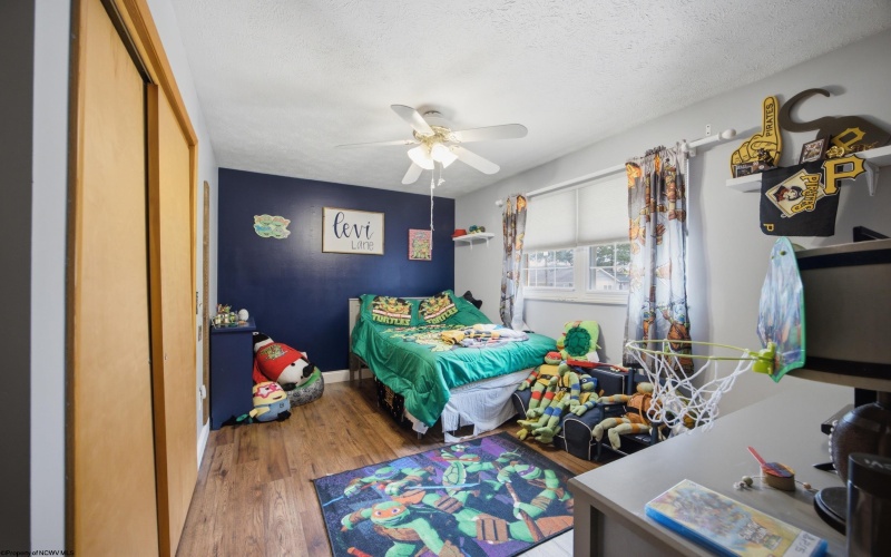 7 Coolview Lane, Bridgeport, West Virginia 26330, 3 Bedrooms Bedrooms, 8 Rooms Rooms,3 BathroomsBathrooms,Single Family Detached,For Sale,Coolview,0,10166552