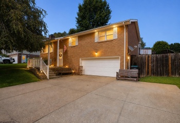 7 Coolview Lane, Bridgeport, West Virginia 26330, 3 Bedrooms Bedrooms, 8 Rooms Rooms,3 BathroomsBathrooms,Single Family Detached,For Sale,Coolview,0,10166552
