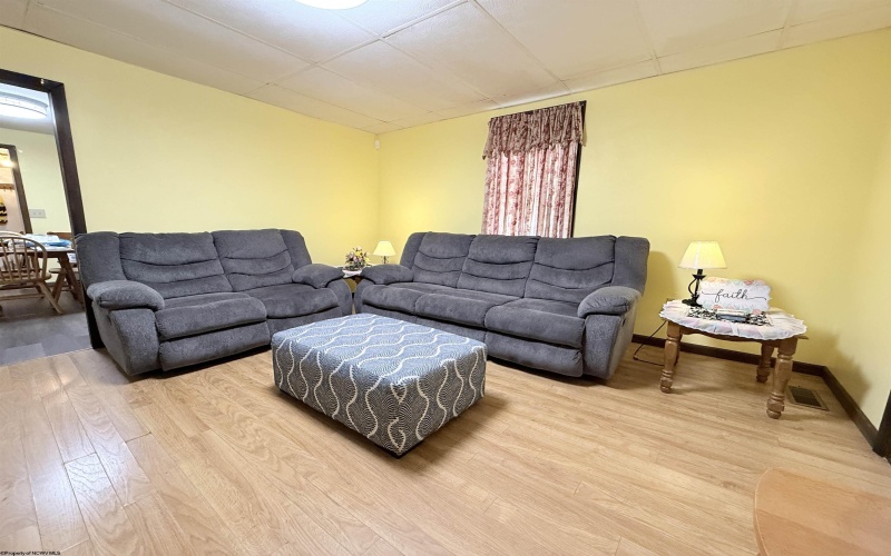 101 Denham Street, Clarksburg, West Virginia 26301-3018, 2 Bedrooms Bedrooms, 5 Rooms Rooms,1 BathroomBathrooms,Single Family Detached,For Sale,Denham,0,10166562