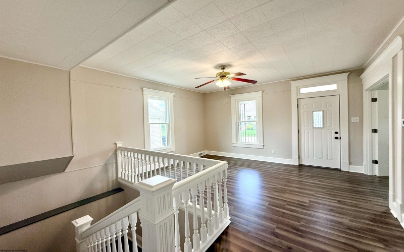 319 Davis Street, Clarksburg, West Virginia 26301, 3 Bedrooms Bedrooms, 6 Rooms Rooms,1 BathroomBathrooms,Single Family Detached,For Sale,Davis,0,10166557