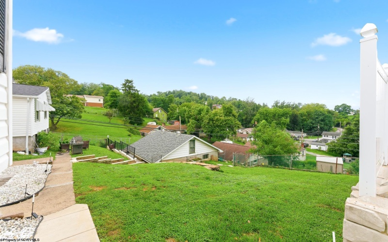 184 Vincent Avenue, Westover, West Virginia 26501, 3 Bedrooms Bedrooms, 7 Rooms Rooms,2 BathroomsBathrooms,Single Family Detached,For Sale,Vincent,0,10166559