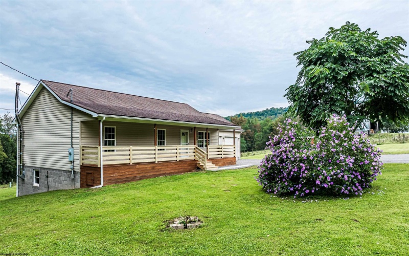 293 Lutheran Church Road, Albright, West Virginia 26519, 4 Bedrooms Bedrooms, 7 Rooms Rooms,2 BathroomsBathrooms,Single Family Detached,For Sale,Lutheran Church,0,10166549