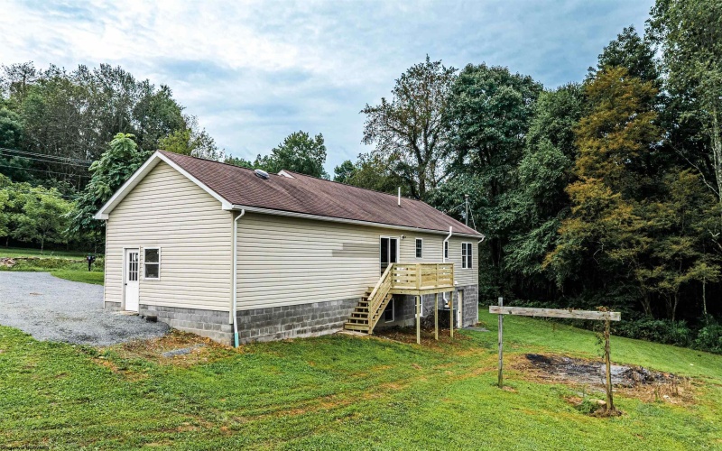 293 Lutheran Church Road, Albright, West Virginia 26519, 4 Bedrooms Bedrooms, 7 Rooms Rooms,2 BathroomsBathrooms,Single Family Detached,For Sale,Lutheran Church,0,10166549