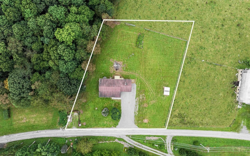 293 Lutheran Church Road, Albright, West Virginia 26519, 4 Bedrooms Bedrooms, 7 Rooms Rooms,2 BathroomsBathrooms,Single Family Detached,For Sale,Lutheran Church,0,10166549