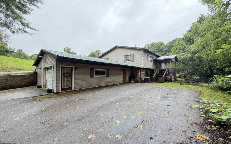 15 Buckskin Drive, Elkins, West Virginia 26241, 4 Bedrooms Bedrooms, 12 Rooms Rooms,3 BathroomsBathrooms,Single Family Detached,For Sale,Buckskin,0,10166560