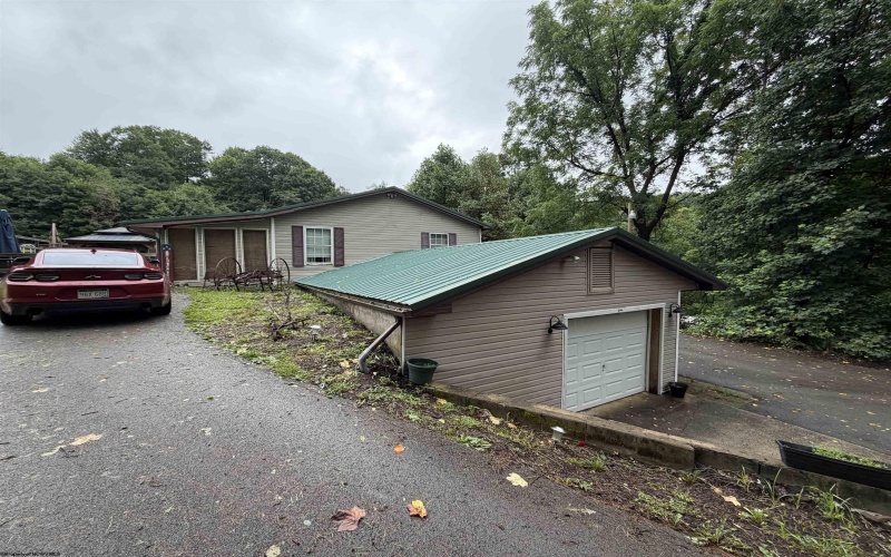 15 Buckskin Drive, Elkins, West Virginia 26241, 4 Bedrooms Bedrooms, 12 Rooms Rooms,3 BathroomsBathrooms,Single Family Detached,For Sale,Buckskin,0,10166560