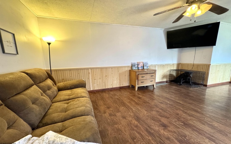 538 Valley Chapel Road, Weston, West Virginia 26452, 3 Bedrooms Bedrooms, 8 Rooms Rooms,1 BathroomBathrooms,Single Family Detached,For Sale,Valley Chapel,0,10166574