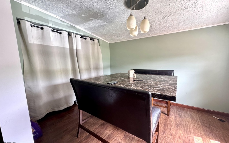 538 Valley Chapel Road, Weston, West Virginia 26452, 3 Bedrooms Bedrooms, 8 Rooms Rooms,1 BathroomBathrooms,Single Family Detached,For Sale,Valley Chapel,0,10166574